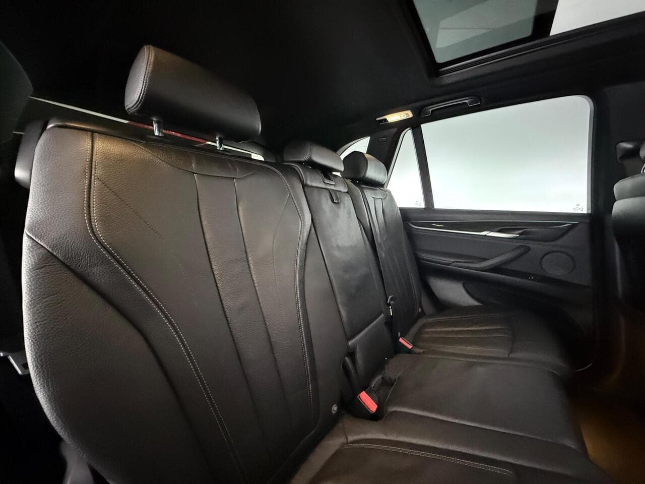 BMW X5 thumbnail Seats Rear