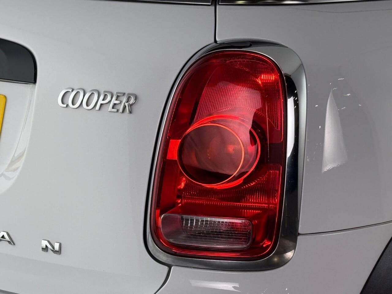 MINI Countryman thumbnail Lights Rear