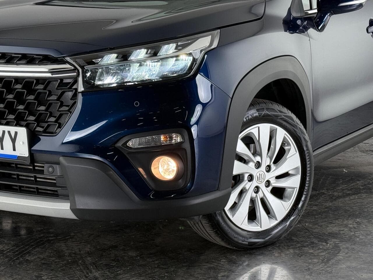 Suzuki S-Cross thumbnail Lights Front