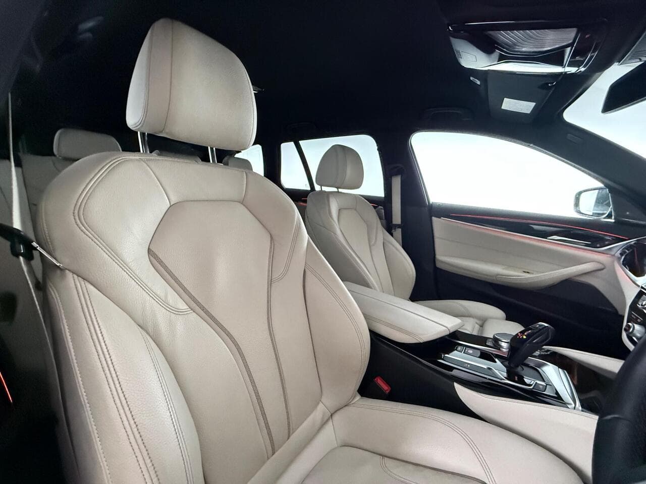 BMW 5 Series thumbnail Seat Driver