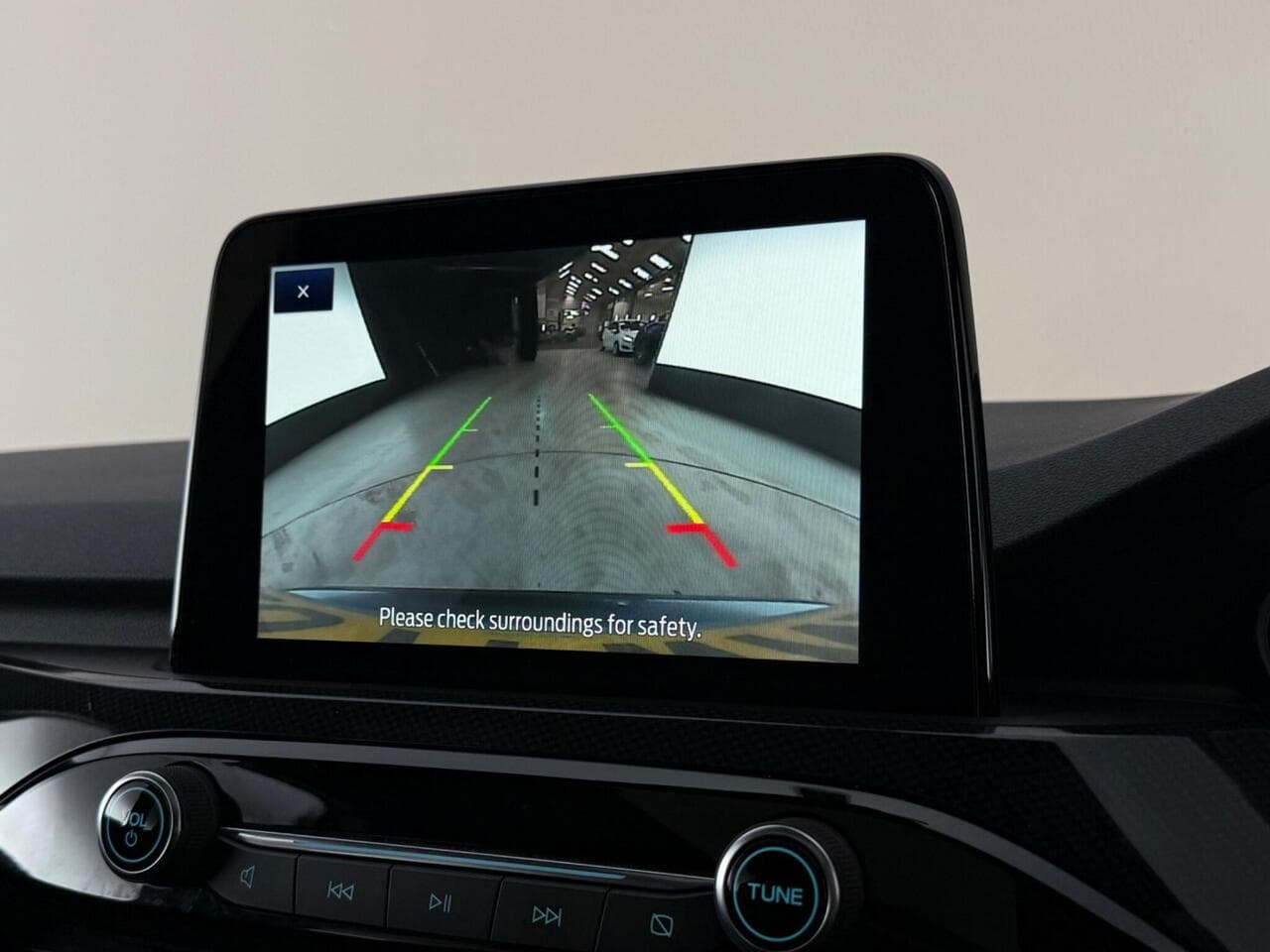 Ford Kuga thumbnail Infotainment System