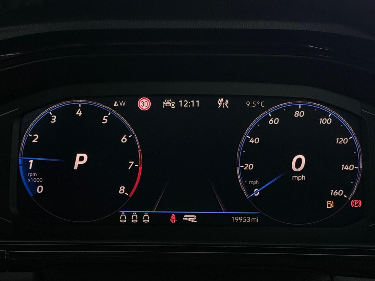 Volkswagen T-Roc thumbnail Driver Instruments