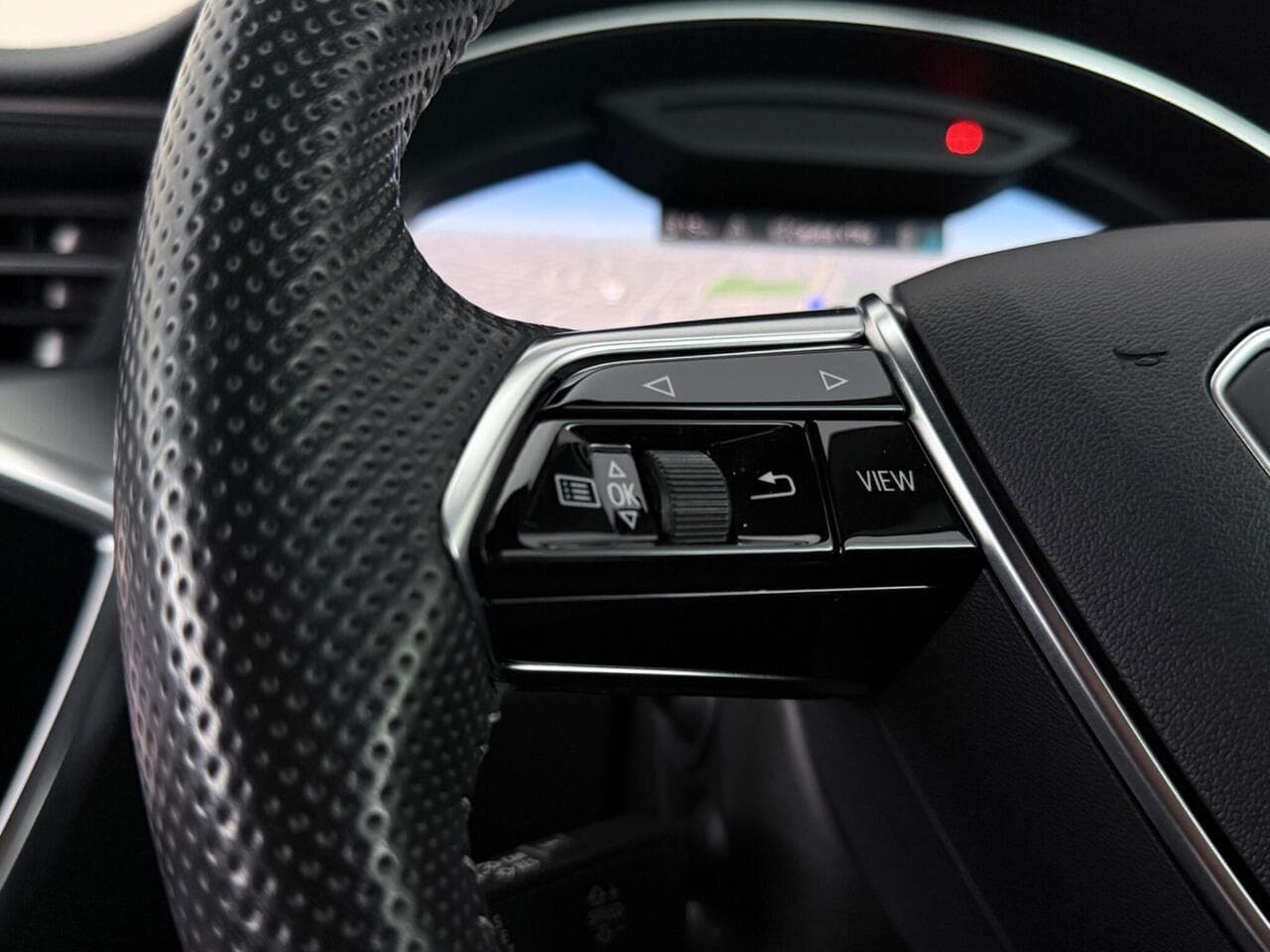 Audi A6 Saloon thumbnail Misc Controls