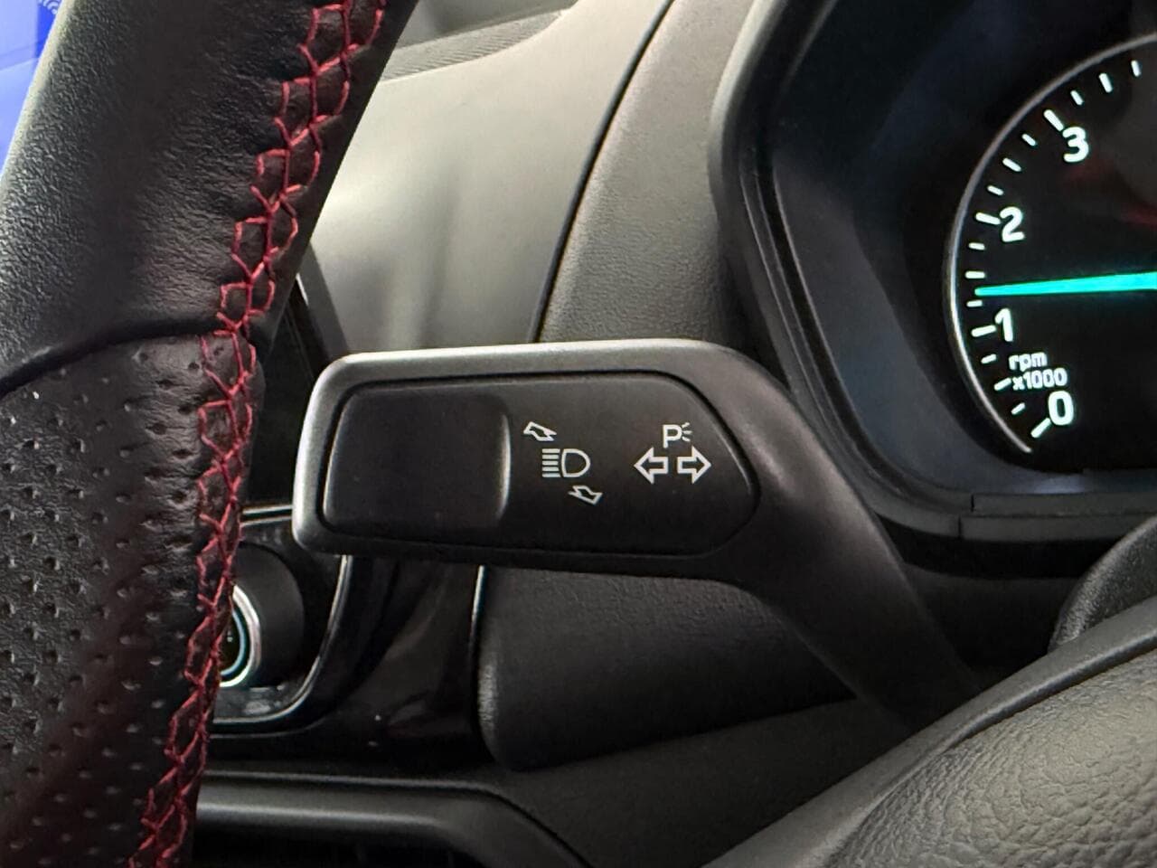 Ford EcoSport thumbnail Misc Controls