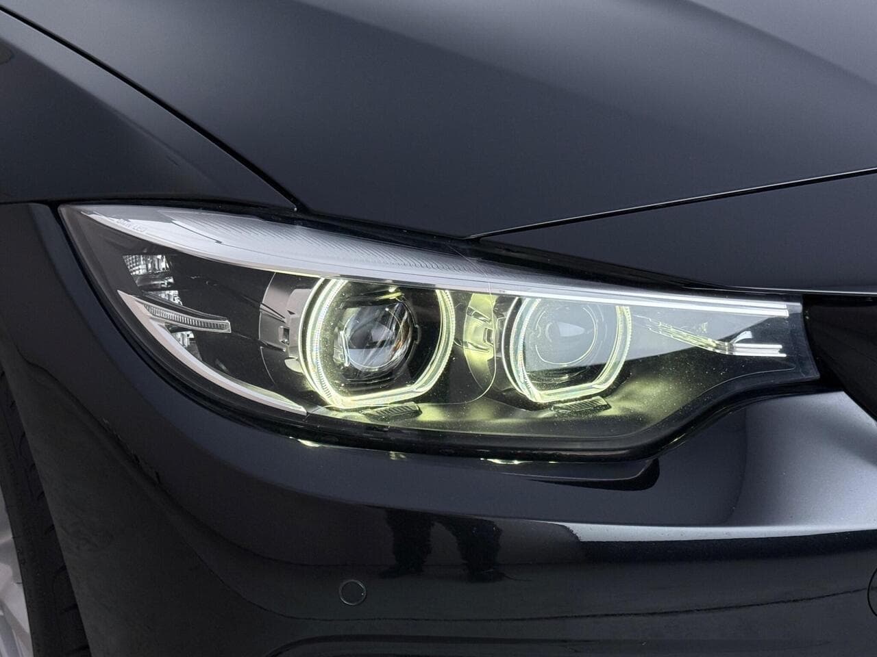 BMW 4 Series Gran Coupe thumbnail Lights Front