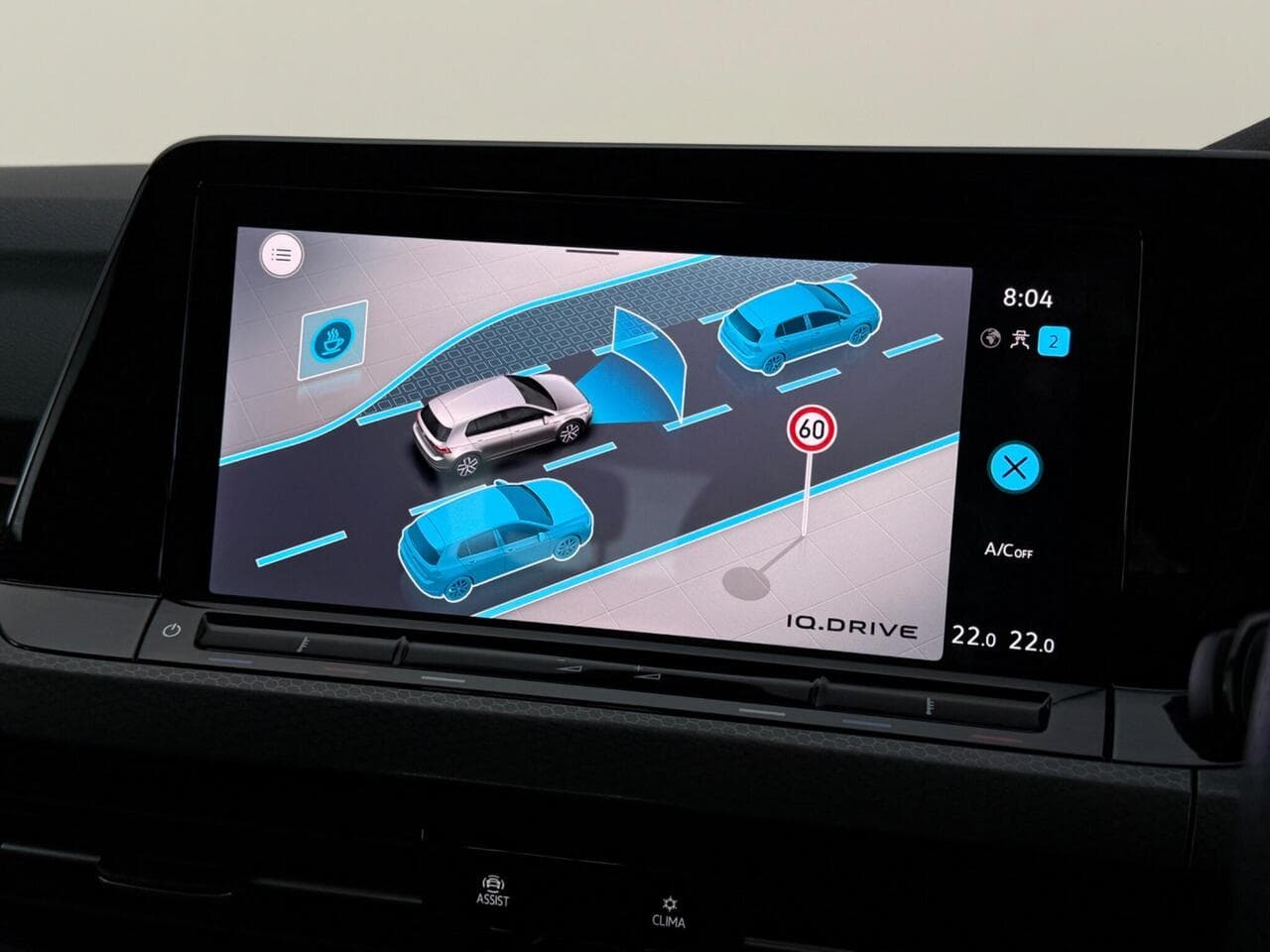 Volkswagen Golf thumbnail Infotainment System