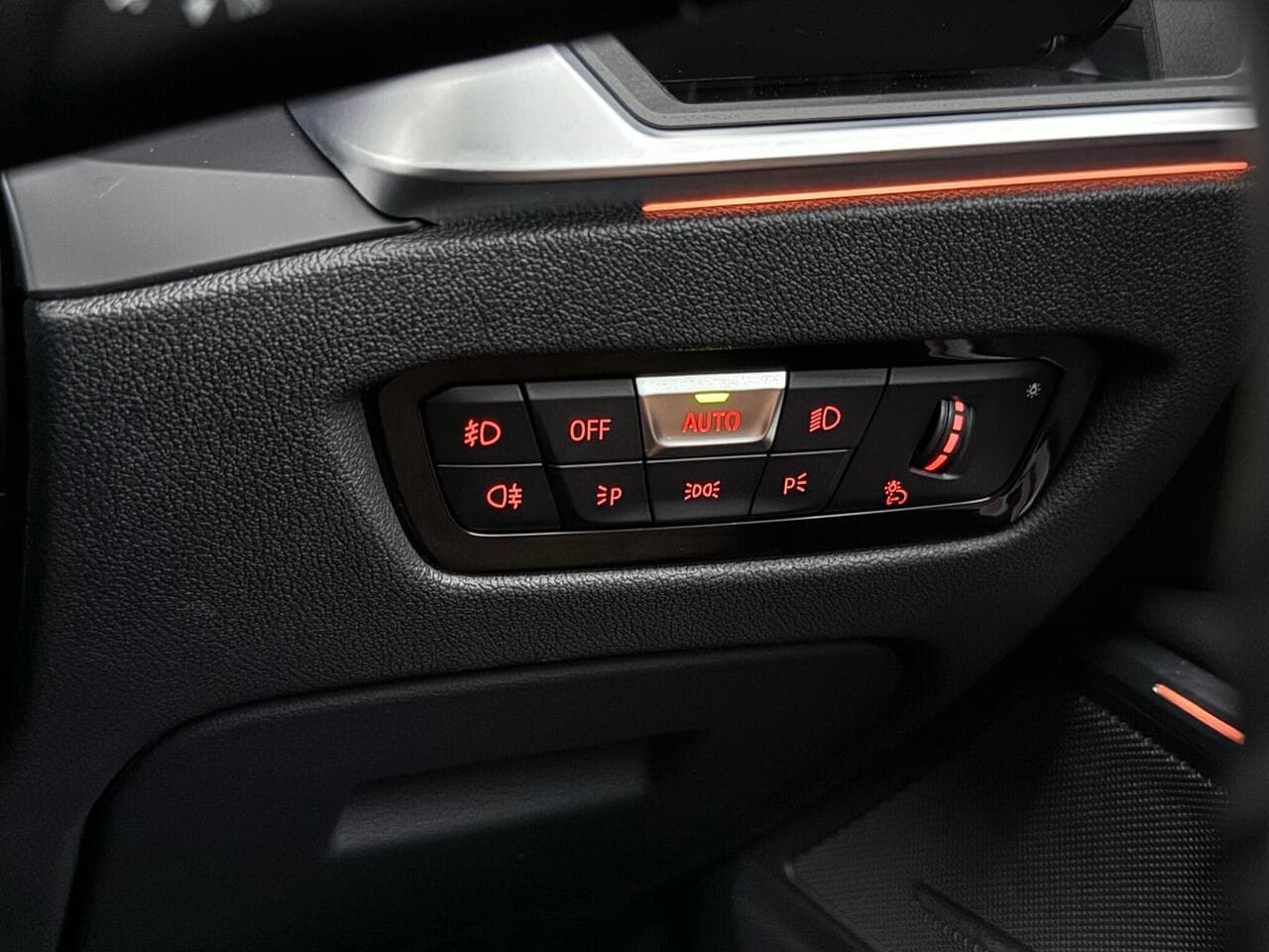 BMW 3 Series thumbnail Misc Controls