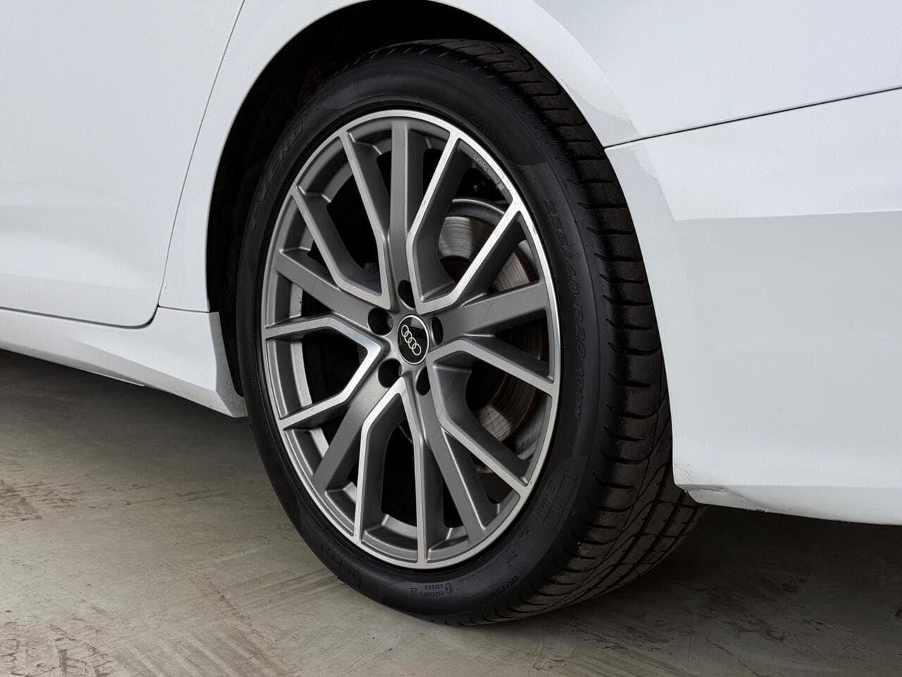 Audi A6 Avant thumbnail Wheel