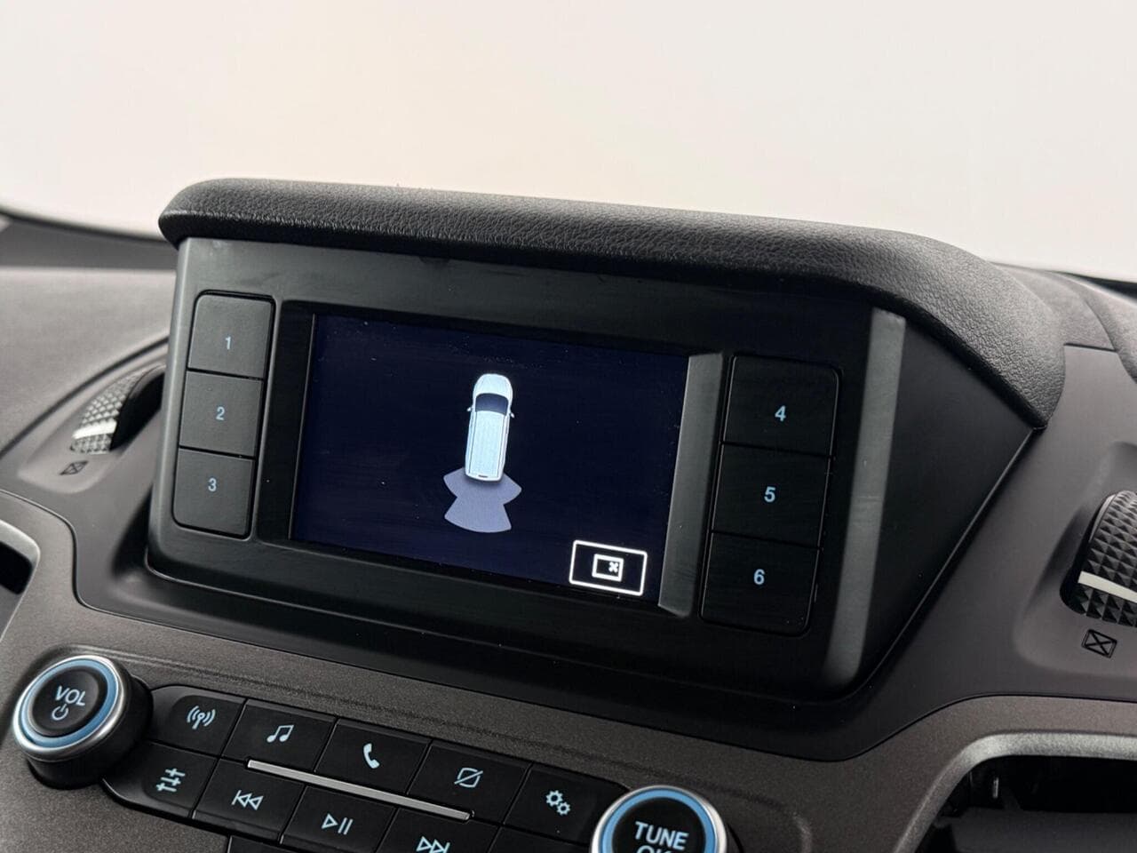 Ford Transit Connect thumbnail Infotainment System