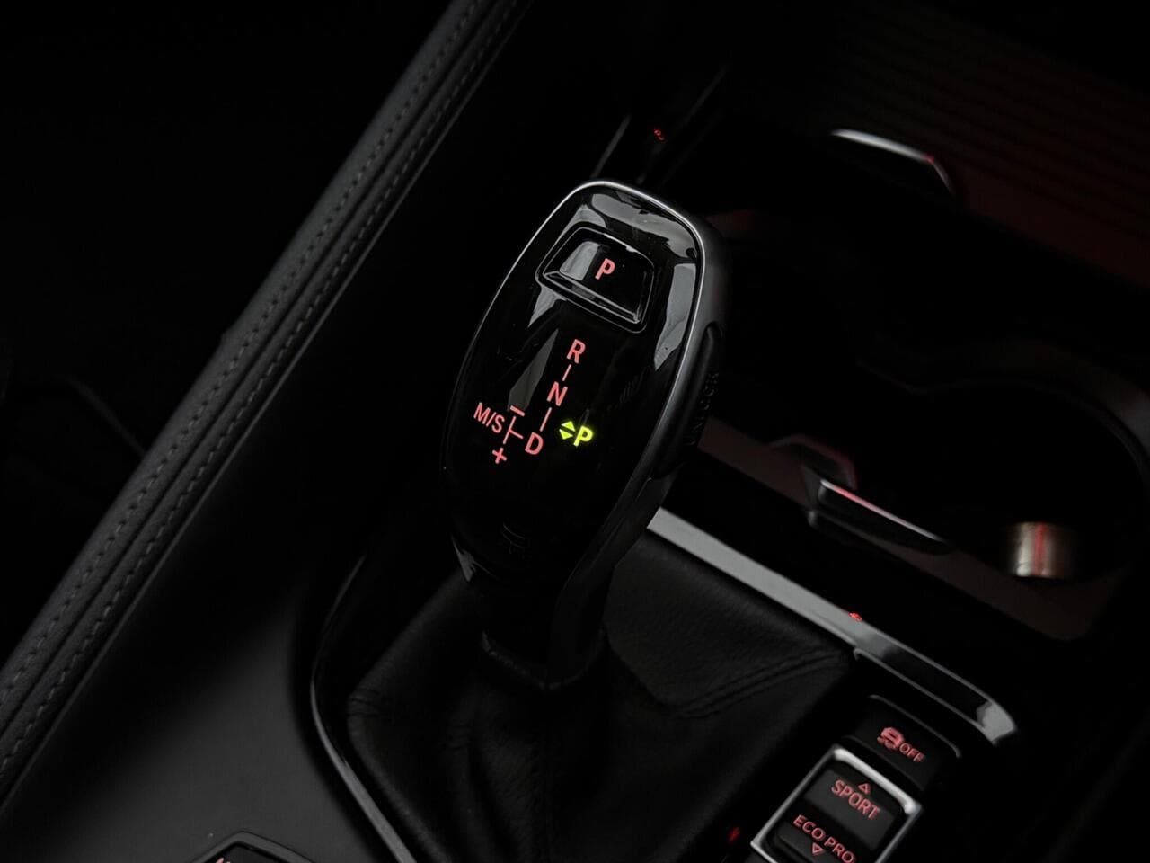 BMW X1 thumbnail Misc Controls