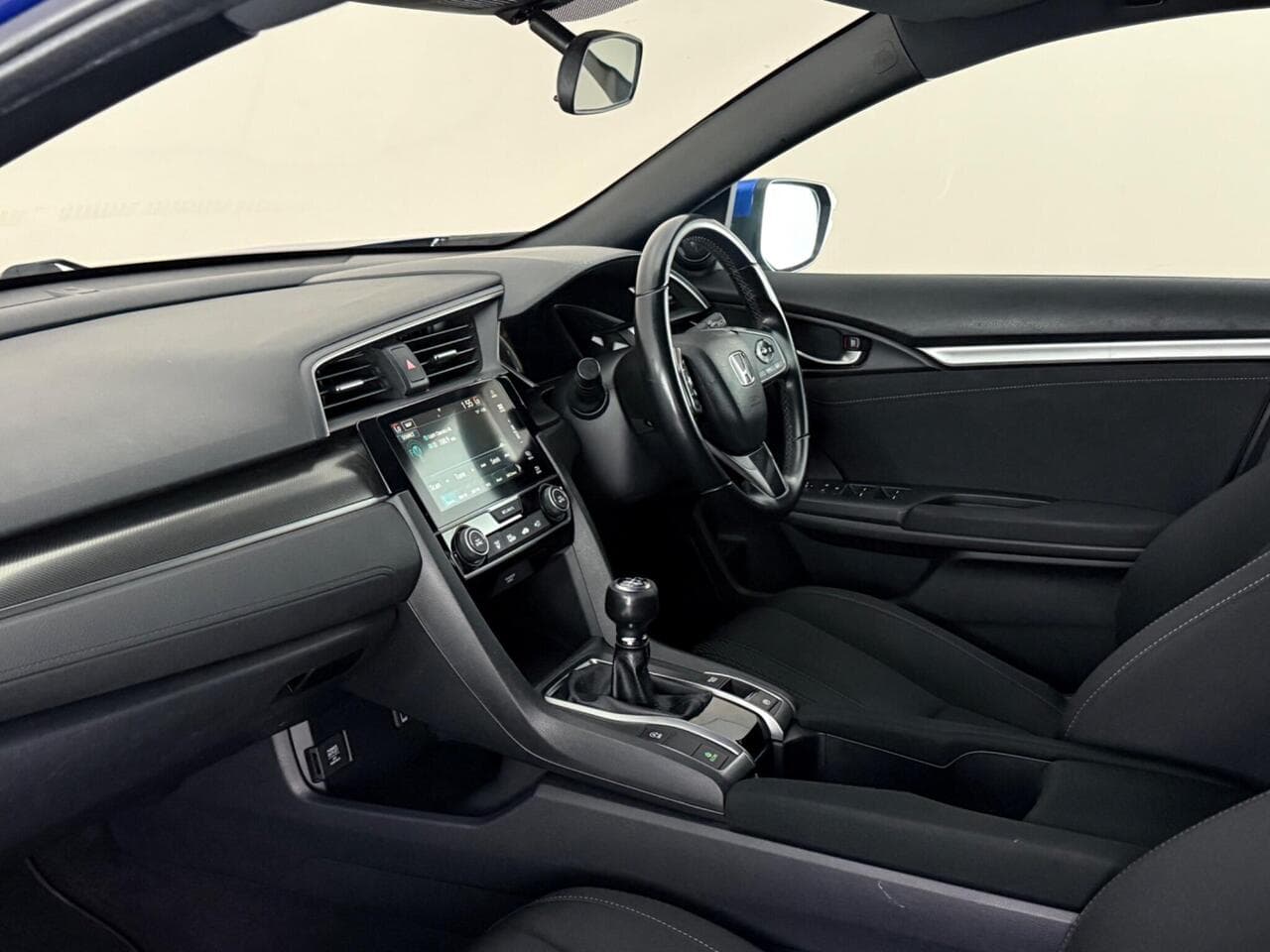 Honda Civic thumbnail Interior Front