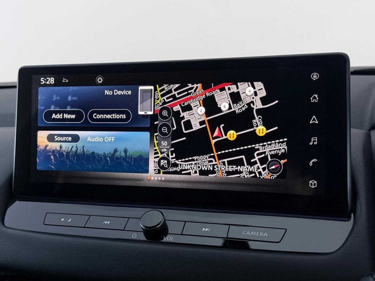 Nissan Qashqai thumbnail Infotainment System
