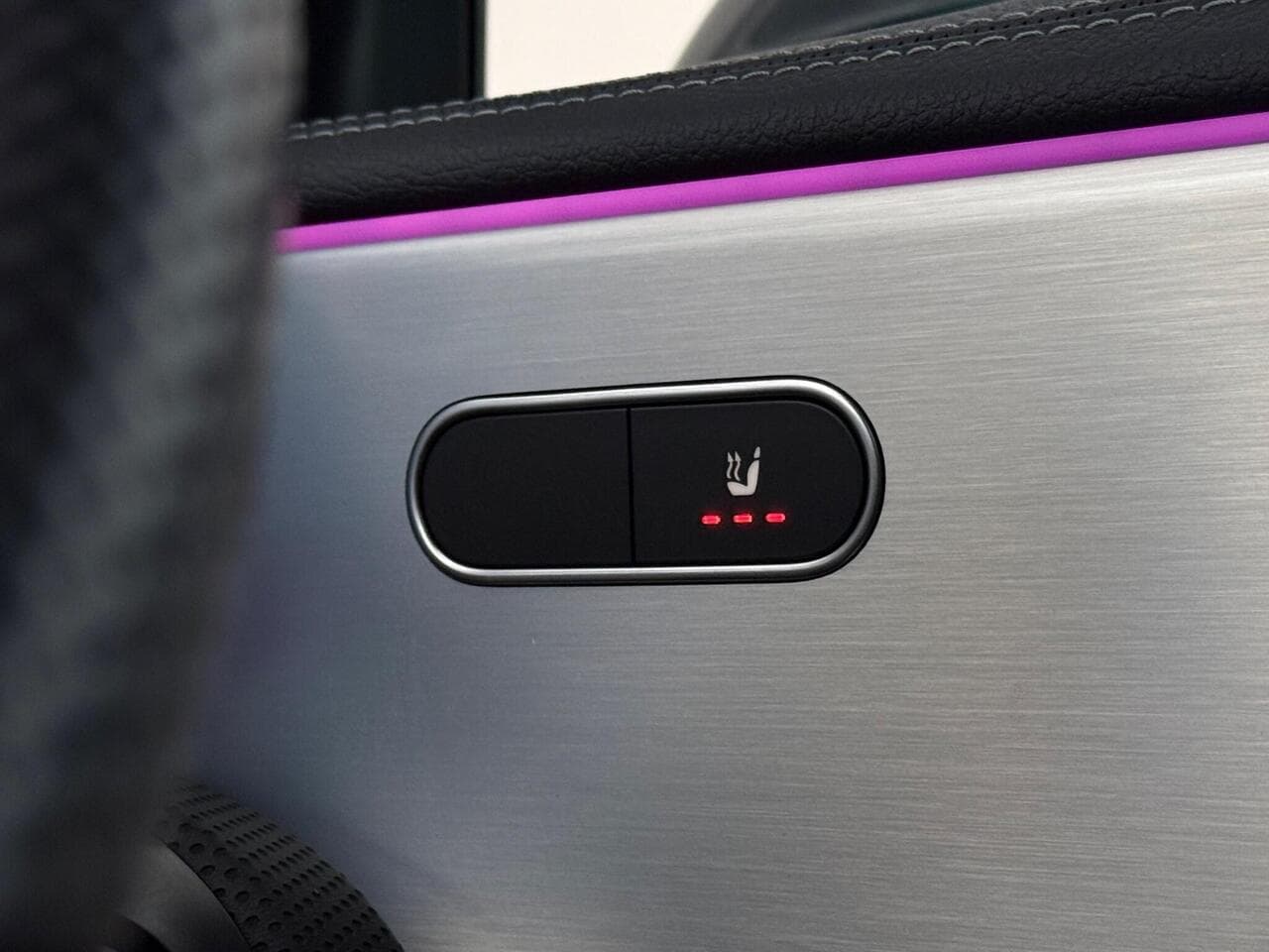 Mercedes-Benz CLA thumbnail Misc Controls