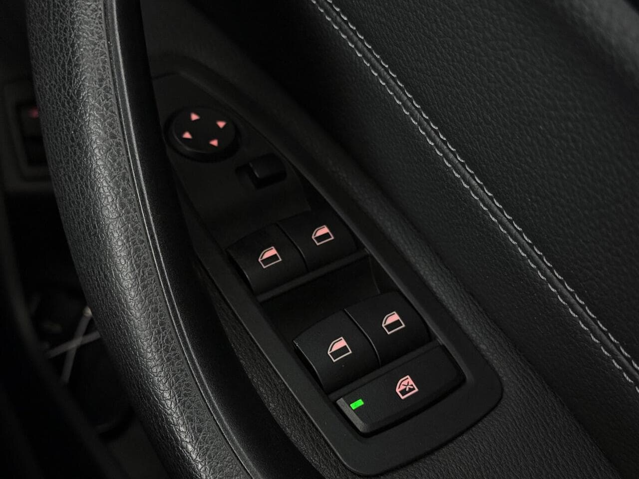 BMW X1 thumbnail Misc Controls