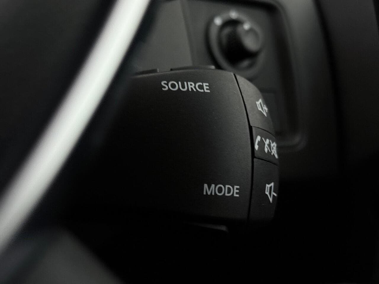 Dacia Duster thumbnail Misc Controls