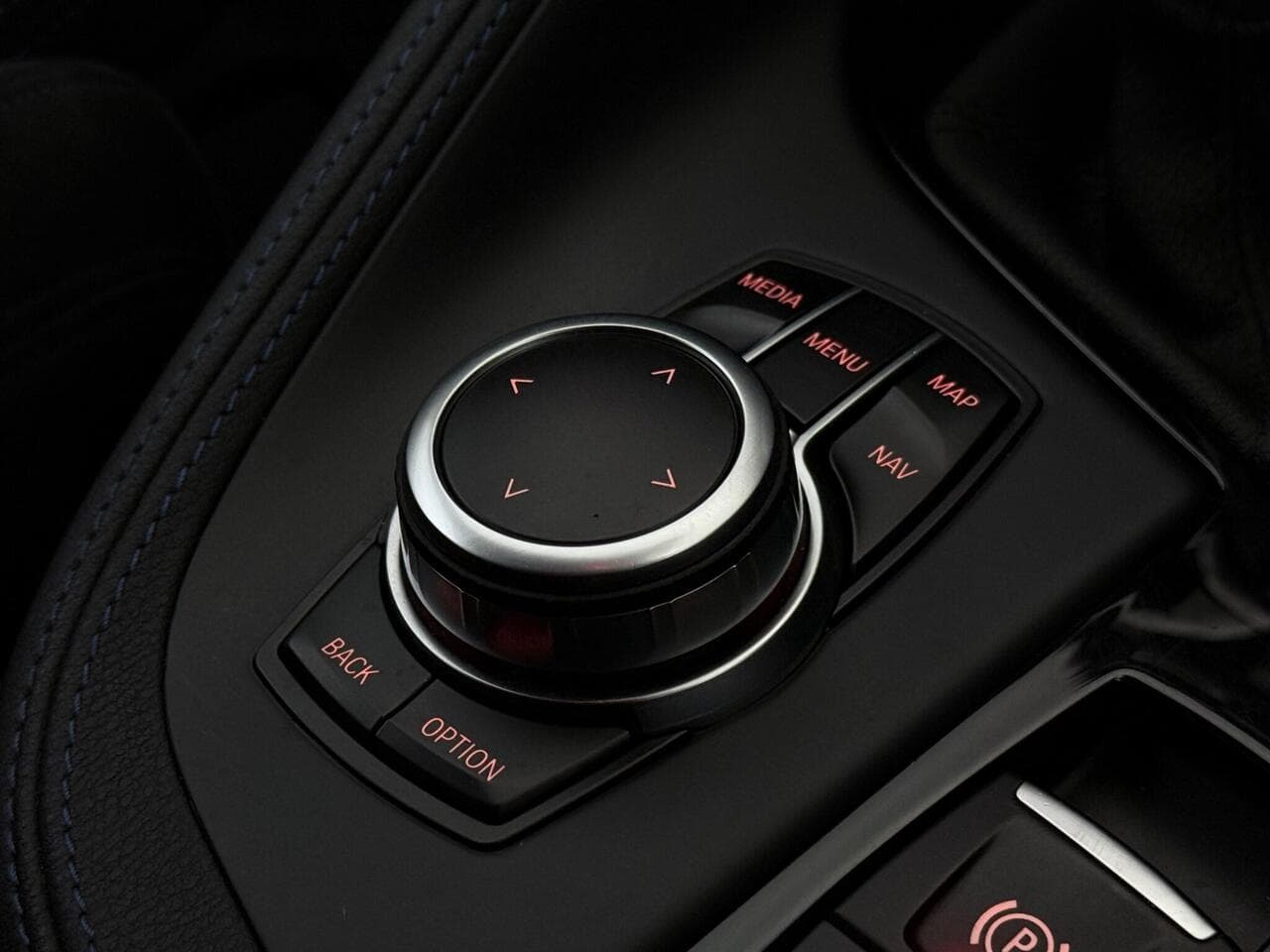 BMW X1 thumbnail Misc Controls