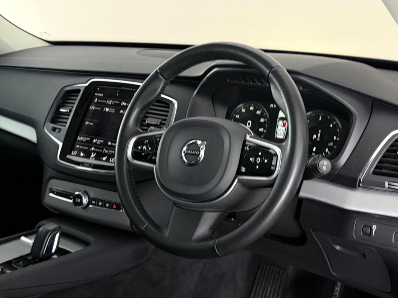 Volvo XC90 thumbnail Steering Wheel
