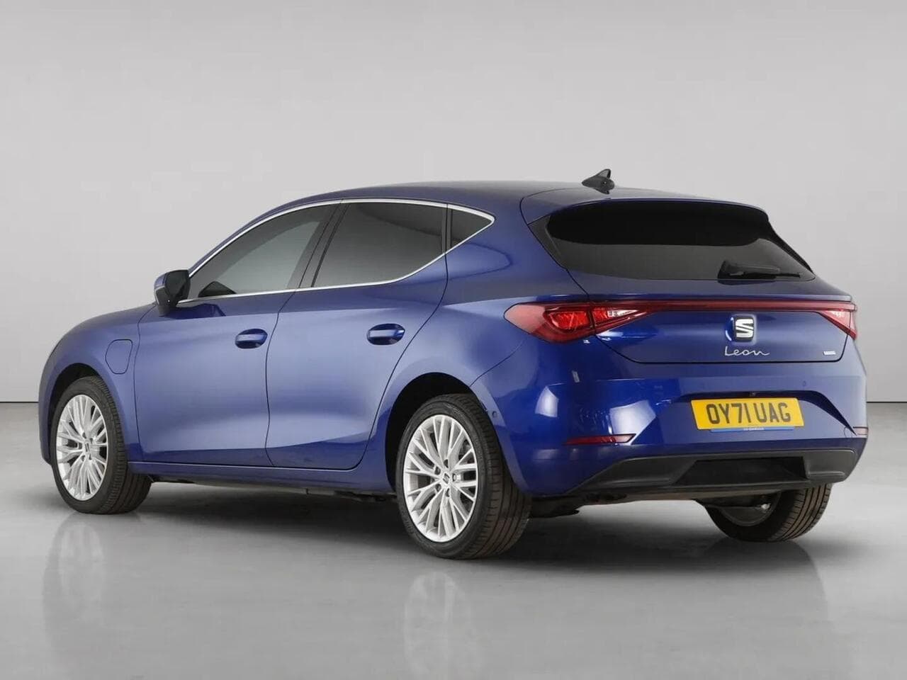 SEAT Leon thumbnail Rear Left