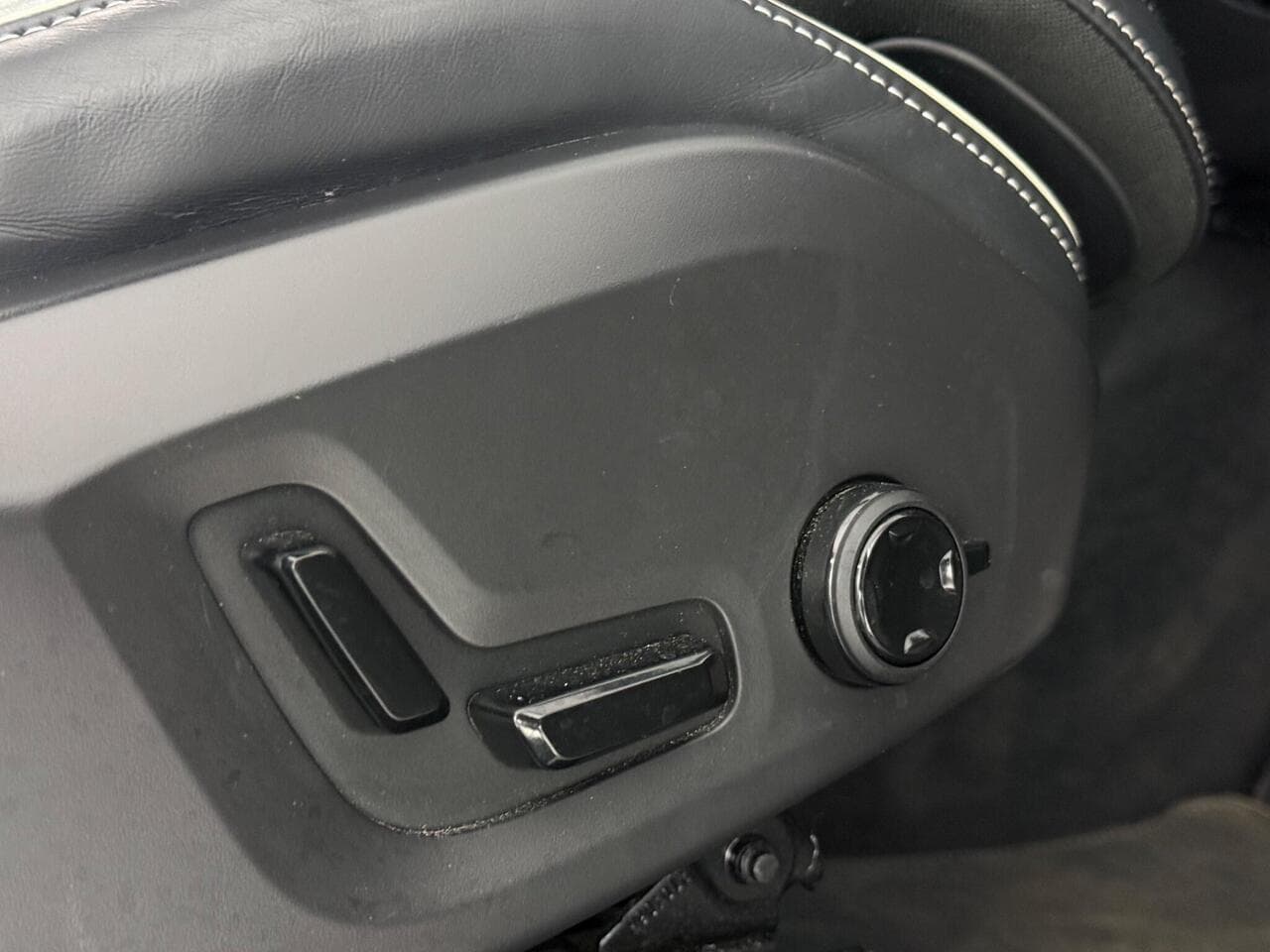 Volvo XC60 thumbnail Inconclusive