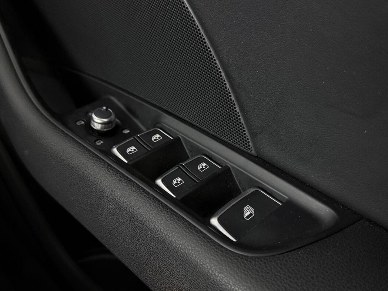 Audi A3 Cabriolet thumbnail Misc Controls