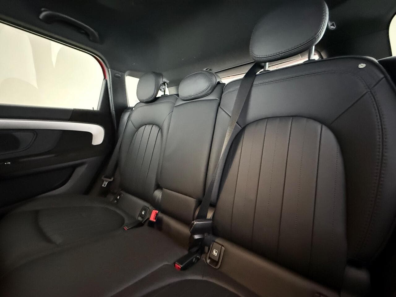 MINI Countryman thumbnail Seats Rear