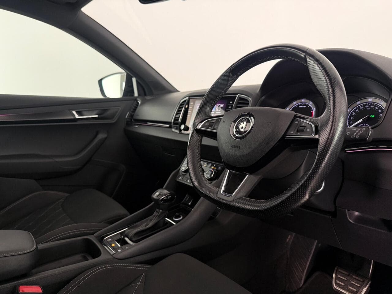 Skoda Karoq thumbnail Interior Front