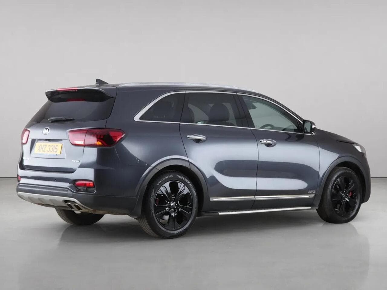 Kia Sorento thumbnail Rear Right