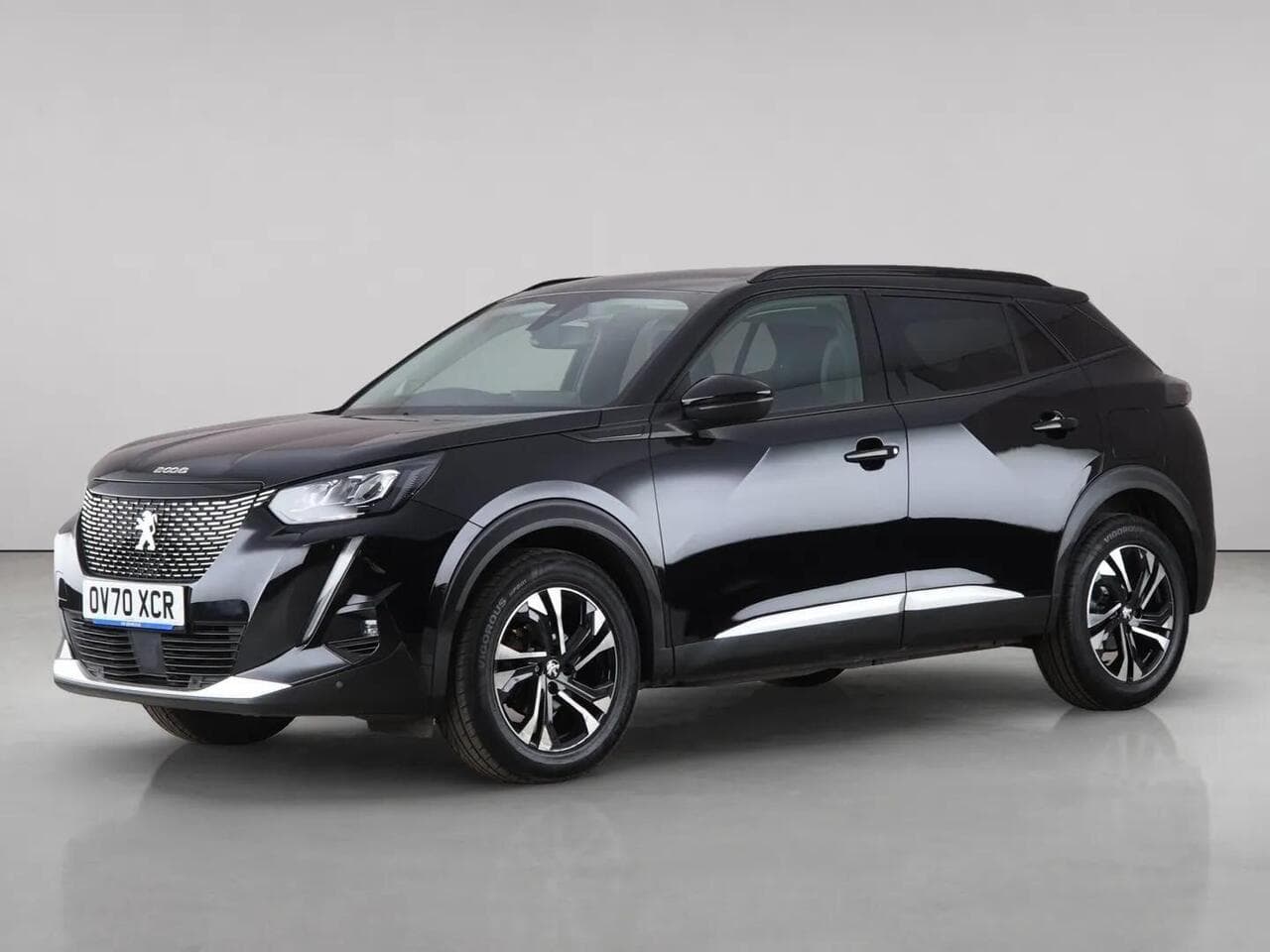 Peugeot 2008 thumbnail Front Left