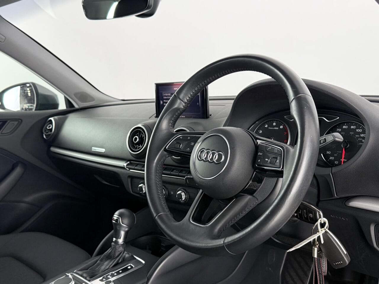 Audi A3 thumbnail Interior Front