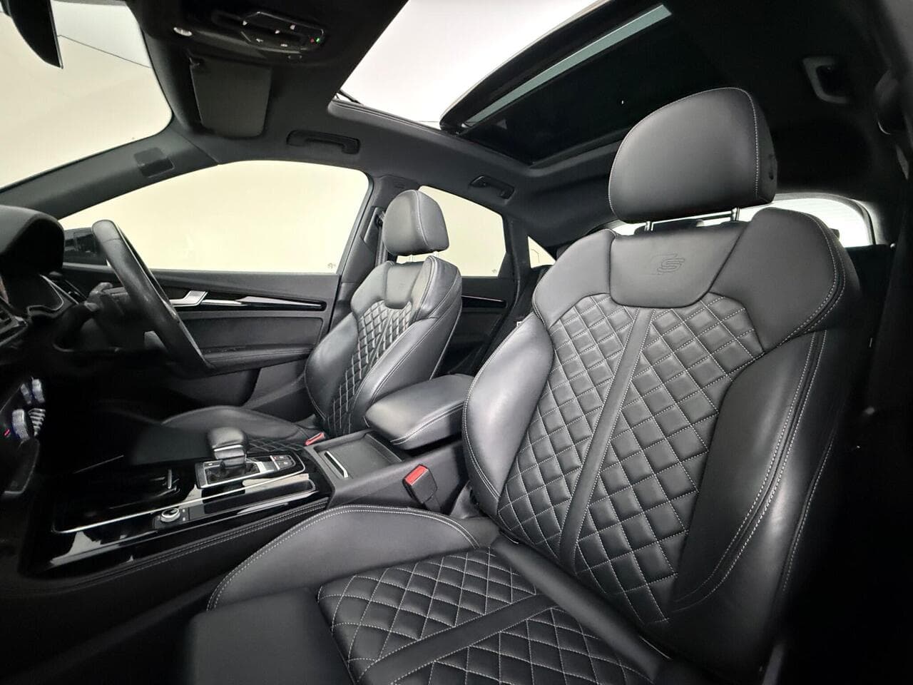 Audi Q5 thumbnail Seat Front Passenger