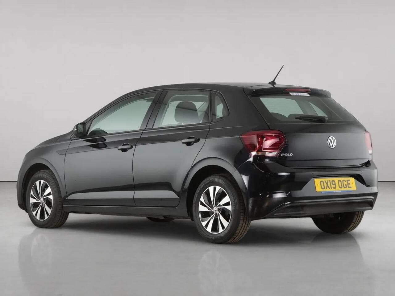 Volkswagen Polo thumbnail Rear Left
