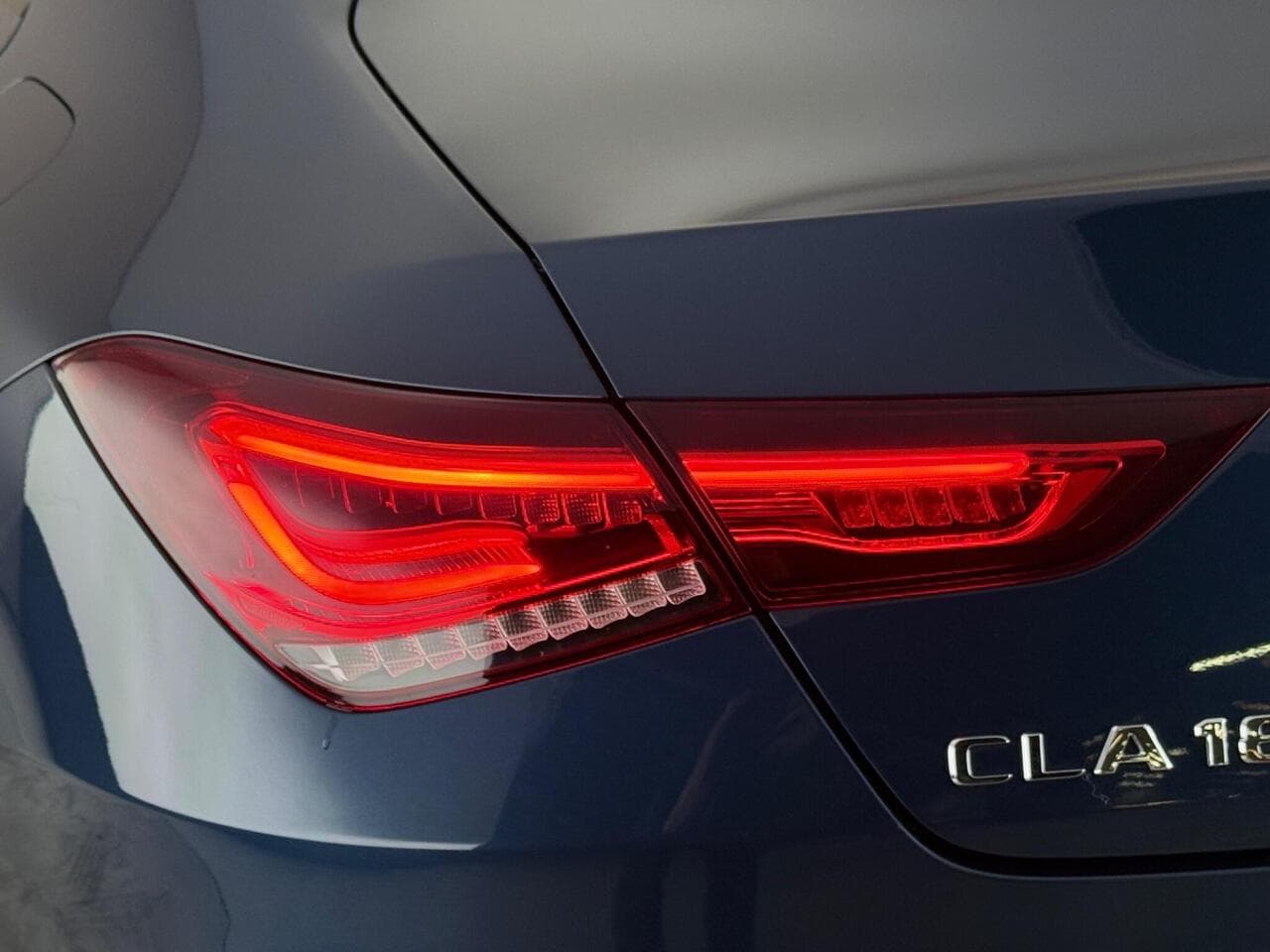 Mercedes-Benz CLA thumbnail Lights Rear