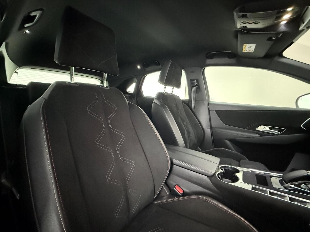 DS AUTOMOBILES DS 7 thumbnail Interior Front