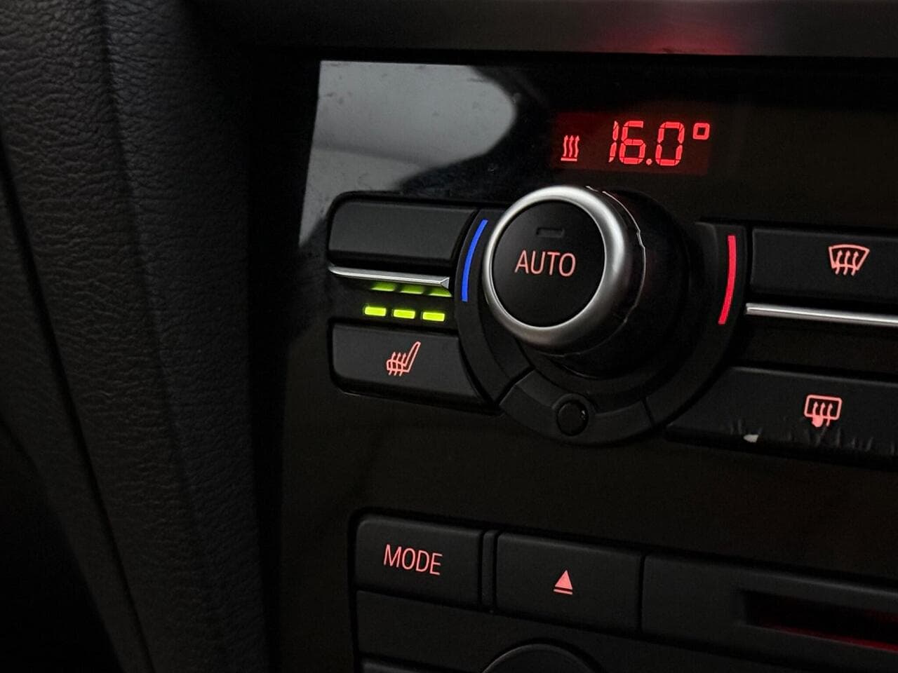BMW X4 thumbnail Misc Controls