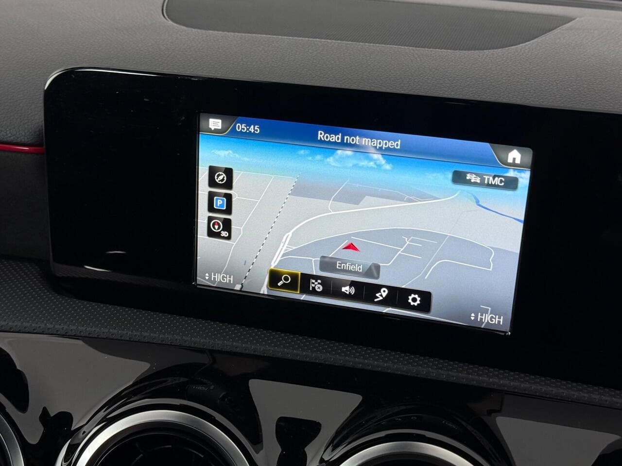 Mercedes-Benz A Class thumbnail Infotainment System