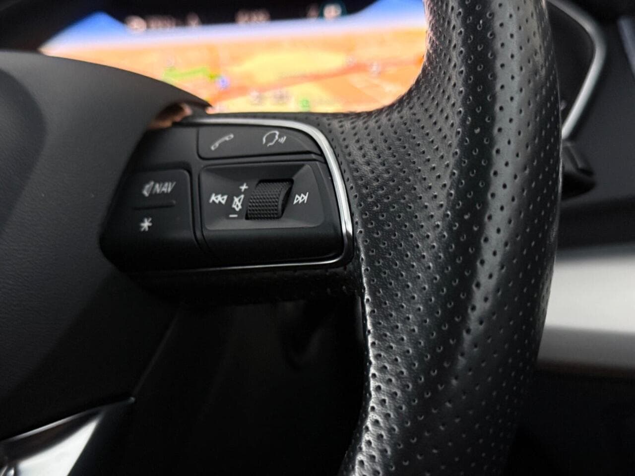 Audi Q5 thumbnail Misc Controls