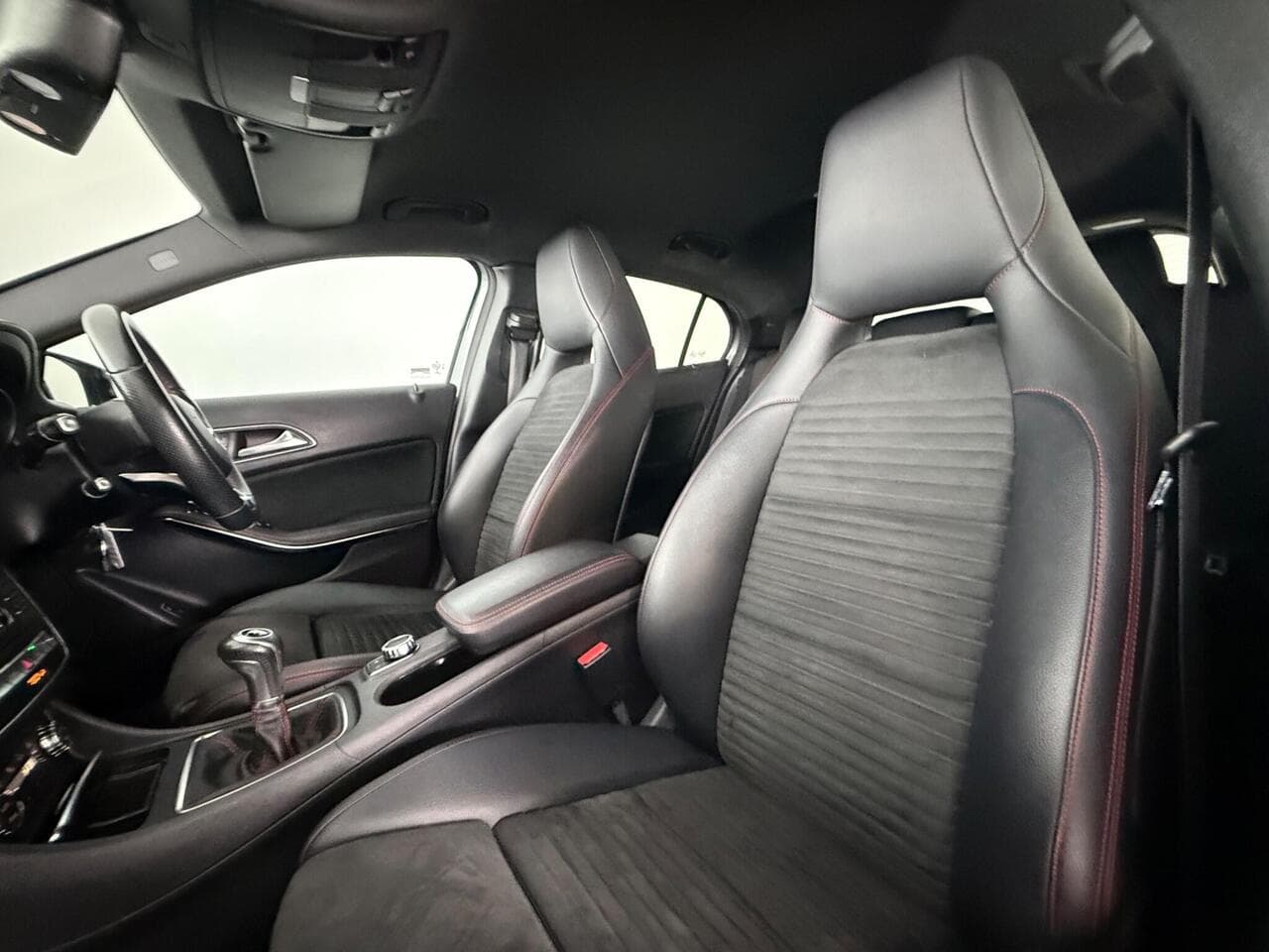 Mercedes-Benz GLA thumbnail Seat Front Passenger