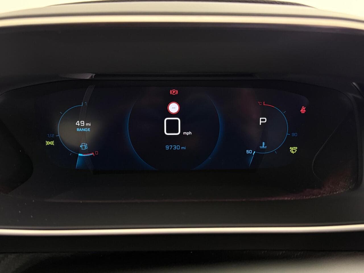 Peugeot 208 thumbnail Driver Instruments