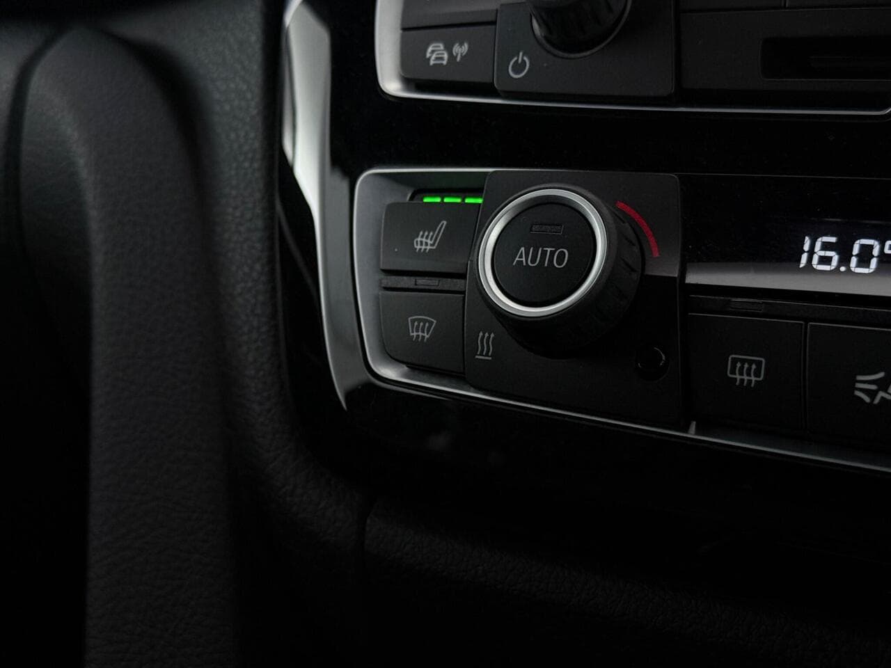 BMW 4 Series thumbnail Misc Controls