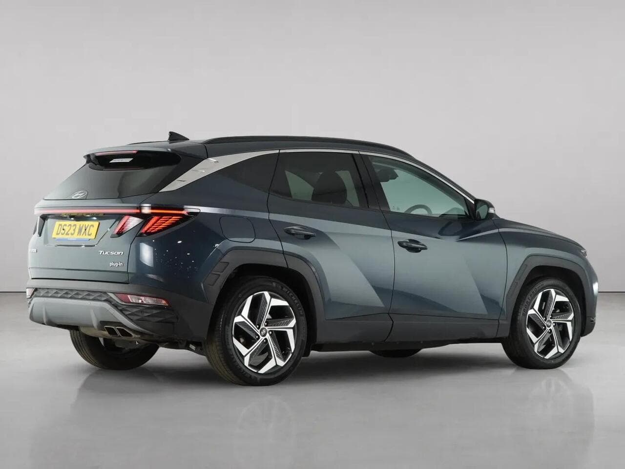 Hyundai TUCSON thumbnail Rear Right