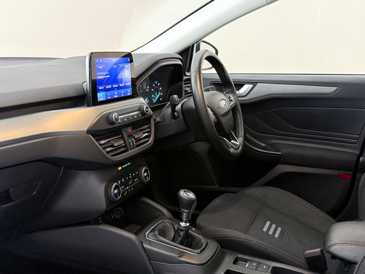 Ford Focus thumbnail Interior Front