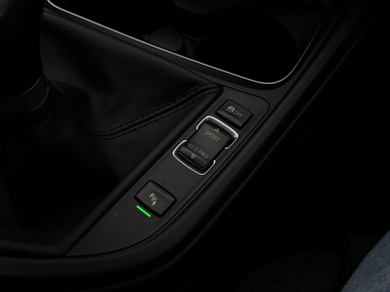 BMW 3 Series thumbnail Misc Controls