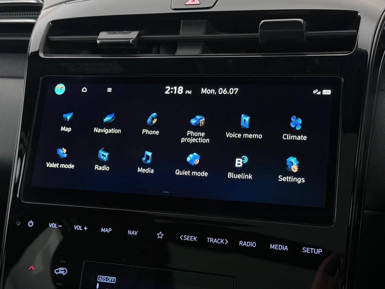 Hyundai TUCSON thumbnail Infotainment System