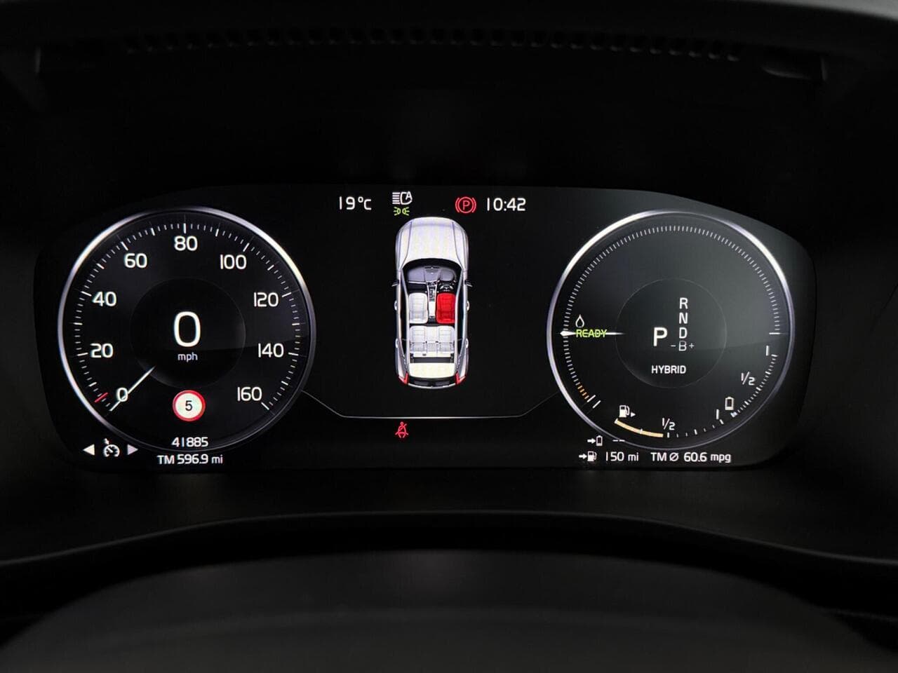 Volvo XC40 thumbnail Driver Instruments