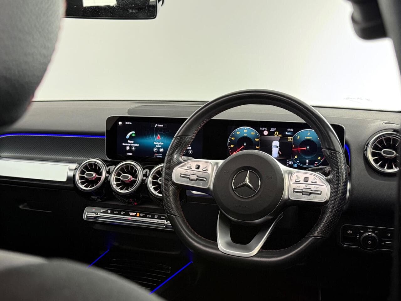 Mercedes-Benz GLB thumbnail Steering Wheel