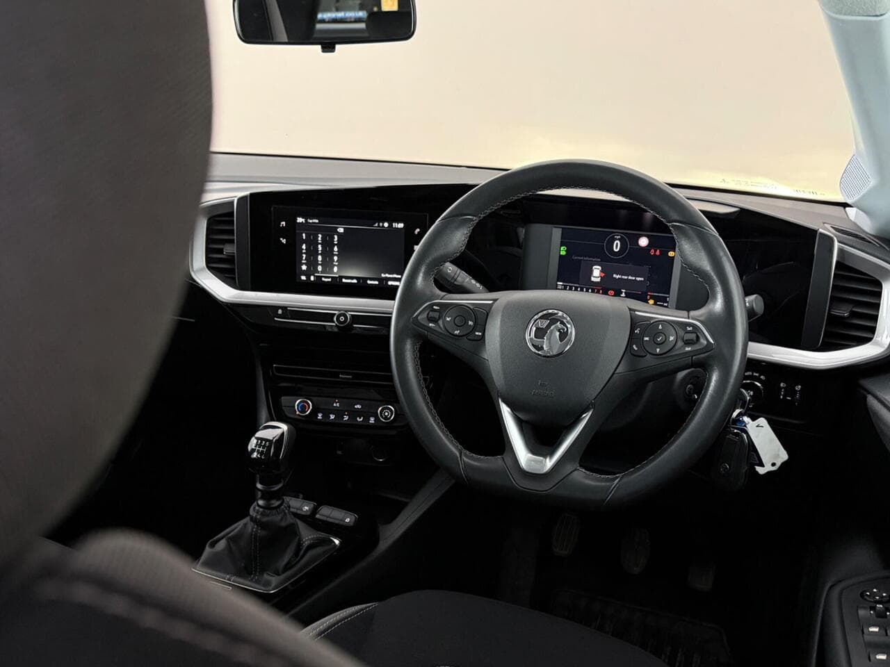 Vauxhall Mokka thumbnail Steering Wheel