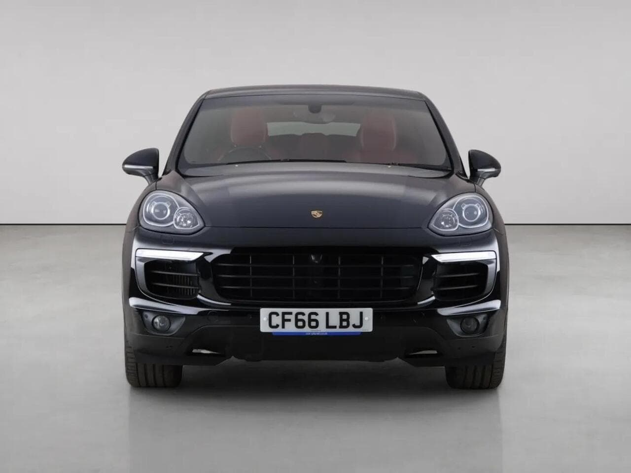 Porsche Cayenne thumbnail Front