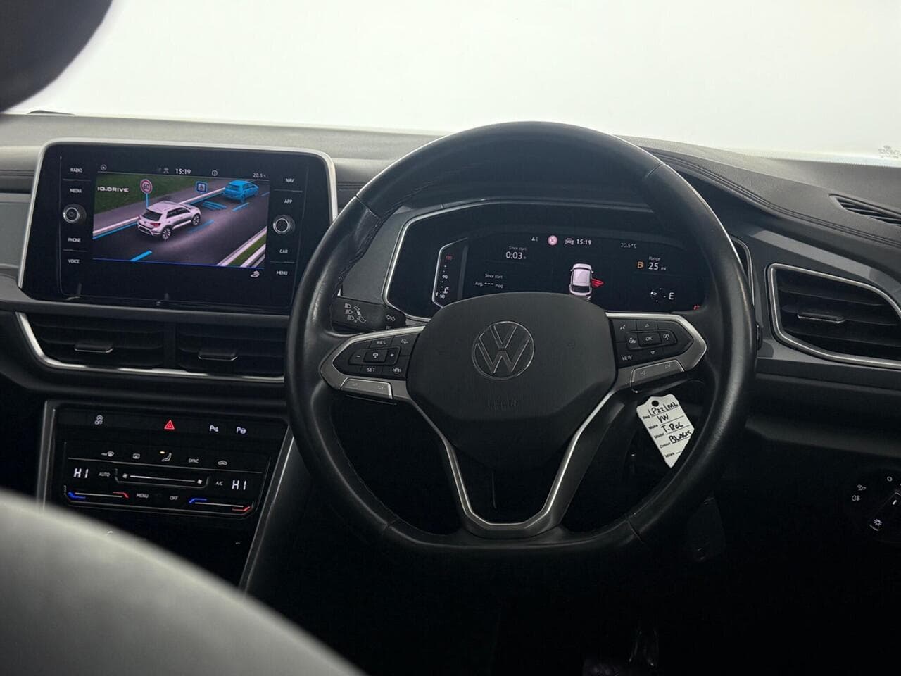 Volkswagen T-Roc thumbnail Steering Wheel