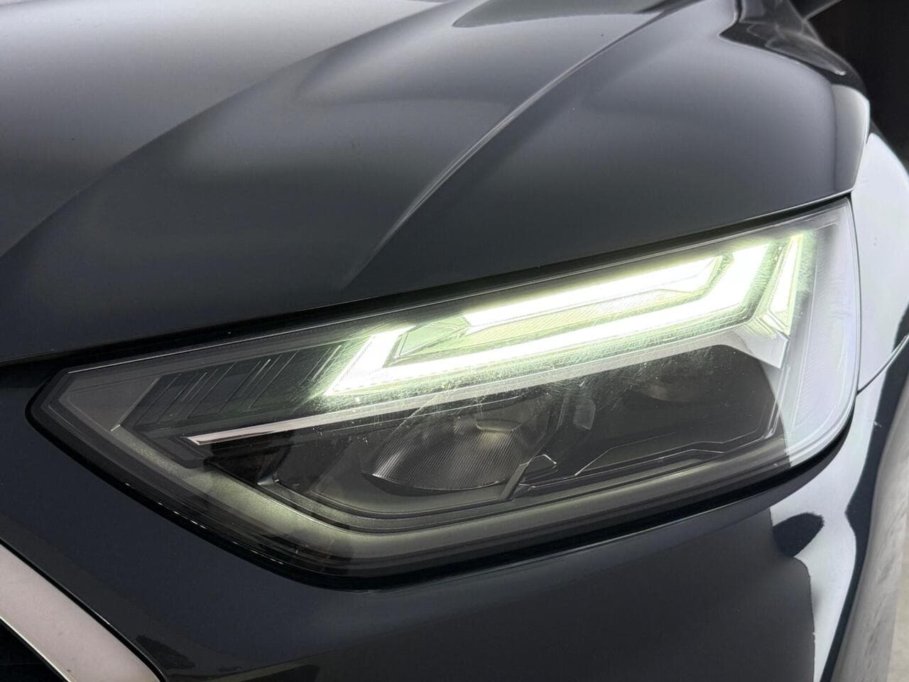 Audi Q5 thumbnail Lights Front