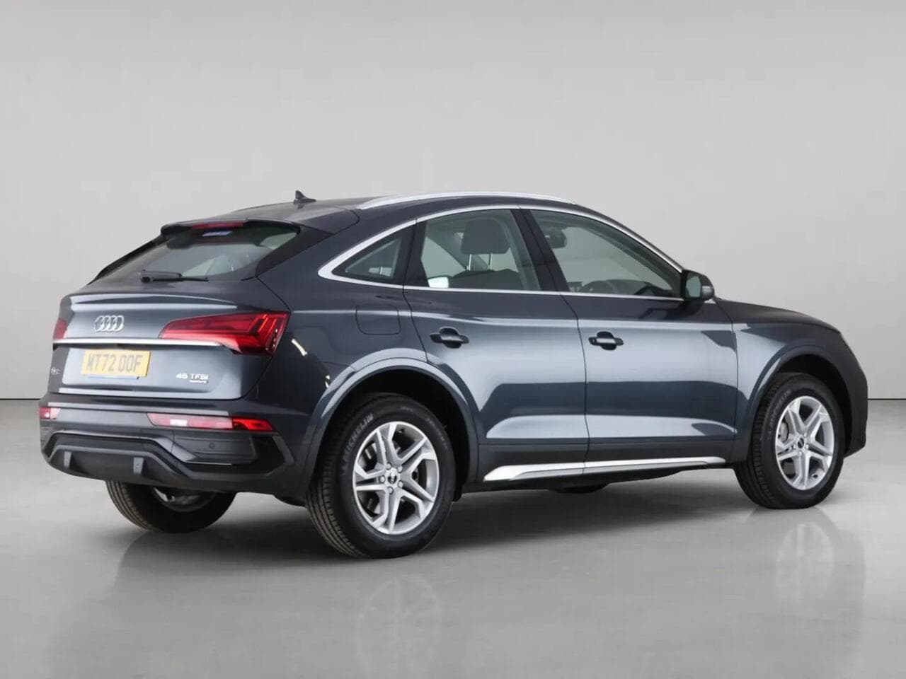 Audi Q5 thumbnail Rear Right